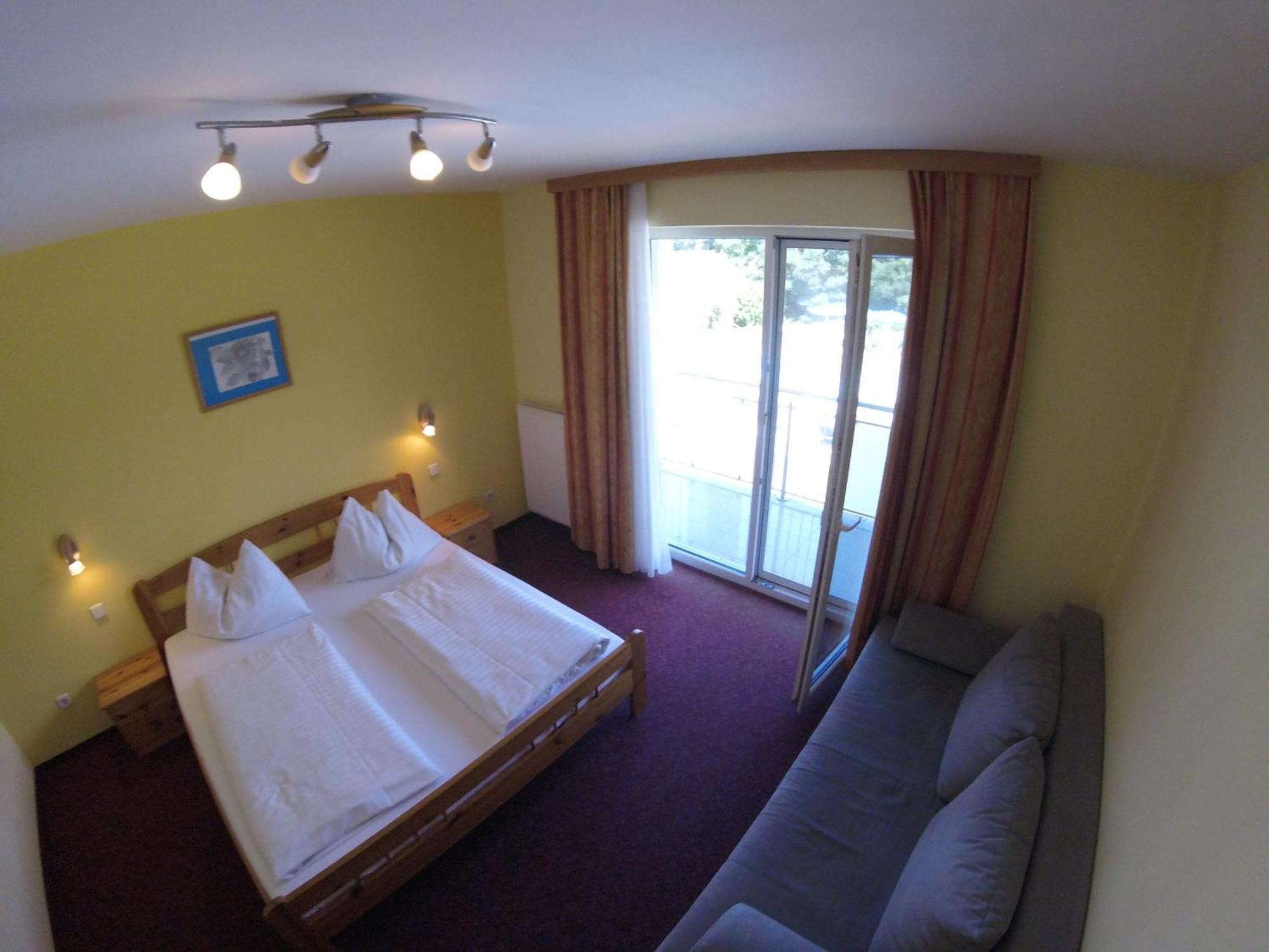 Gasthof Zum Lindenhof Bad Radkersburg Room photo
